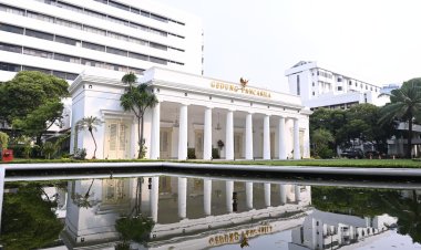 Indonesia Kecam Pemasangan Spanduk  “Rising Lion”oleh Israel di Reruntuhan Rumah Sakit Indonesia di Gaza